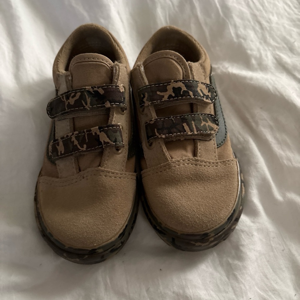 Vans Tan Kids Shoes with Camouflage Straps
